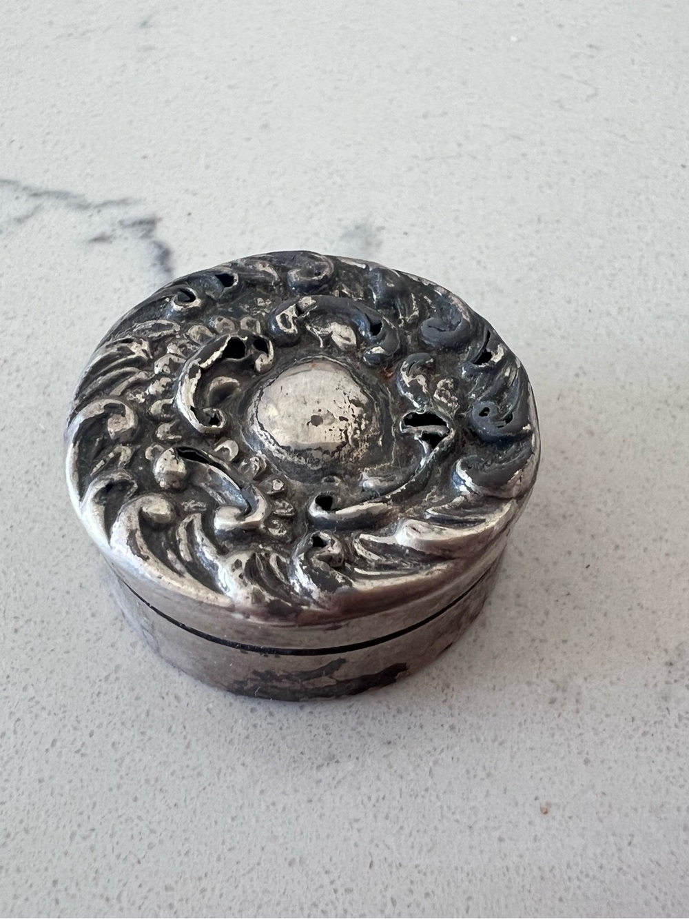 Antique 1890 Victorian Sterling Silver Pill Box Birmingham Scroll Repousse